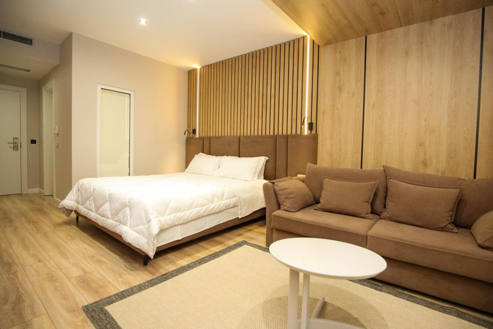 Regina Blu Hotel Radhime Exterior photo