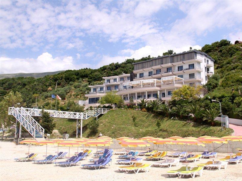 Regina Blu Hotel Radhime Exterior photo